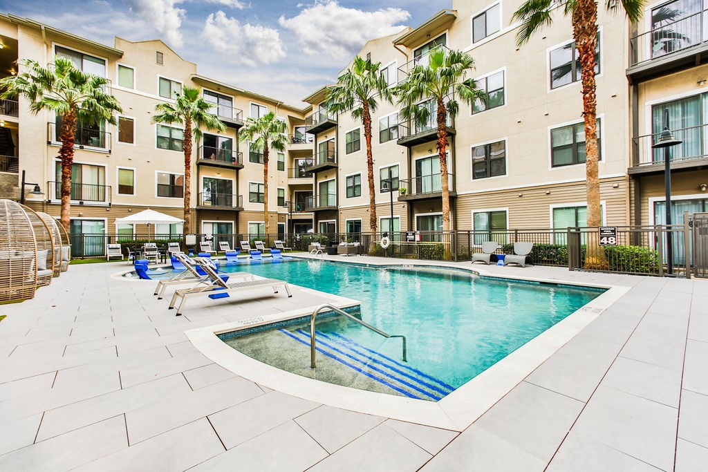 Broadstone Lofts Premier Corporate Housing