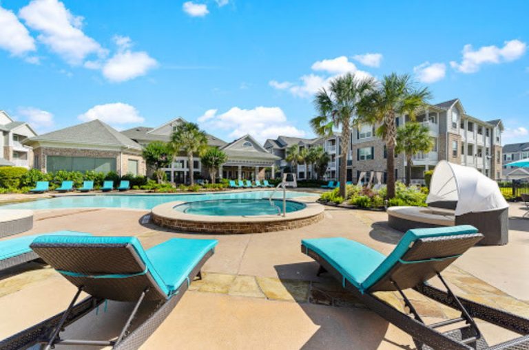 Luxe at Katy Premier Corporate Housing