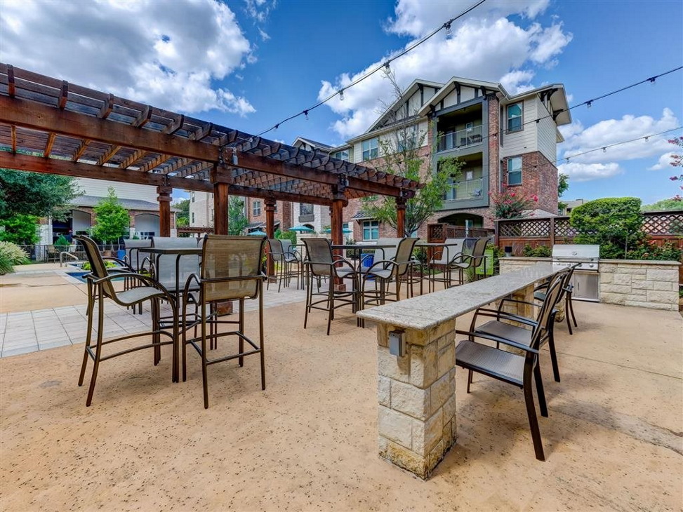 Century Lake Highlands Premier Corporate Housing