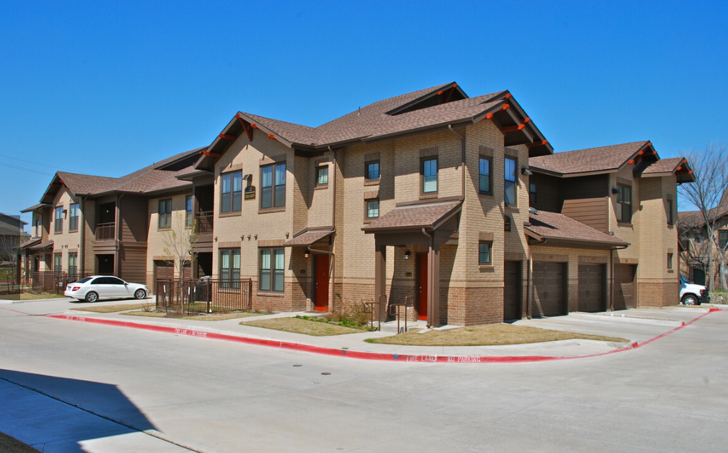 Creekside Townhomes Premier Corporate Housing