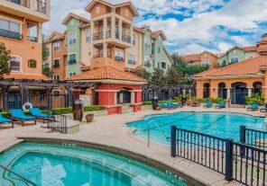 Portico 8 pool