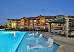 The Legend Apartments-pool